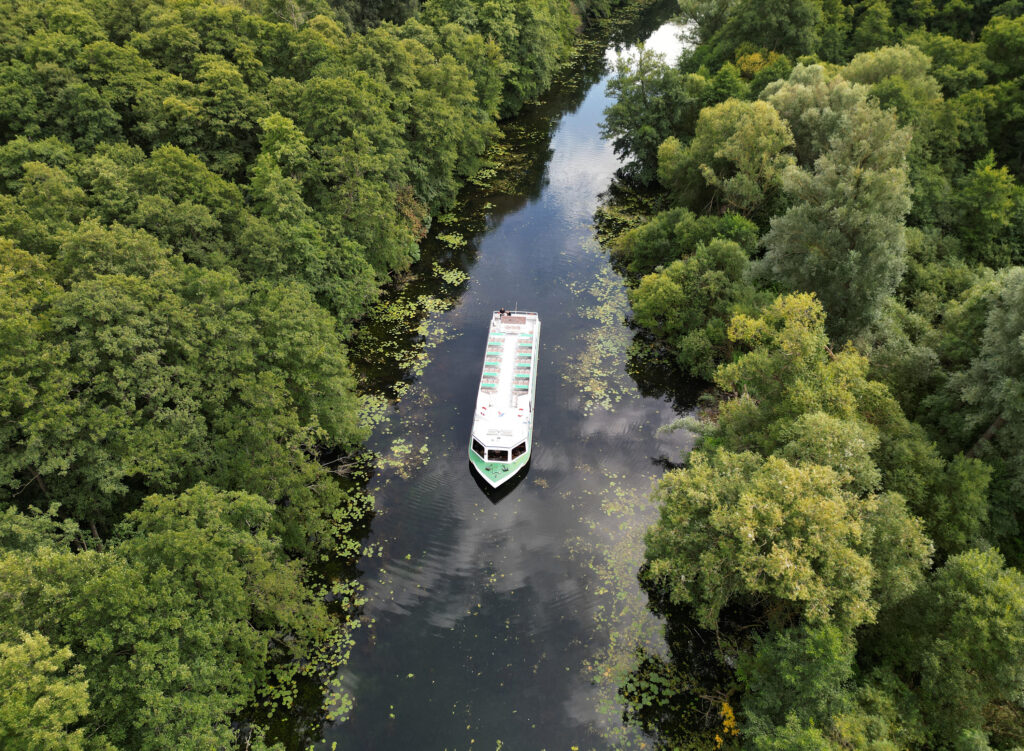 Wakenitz Schifffahrt Luebeck Naturlandschaft